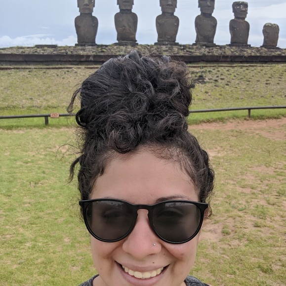 Meet your Posher, Tiffany - Picture 1 of 1